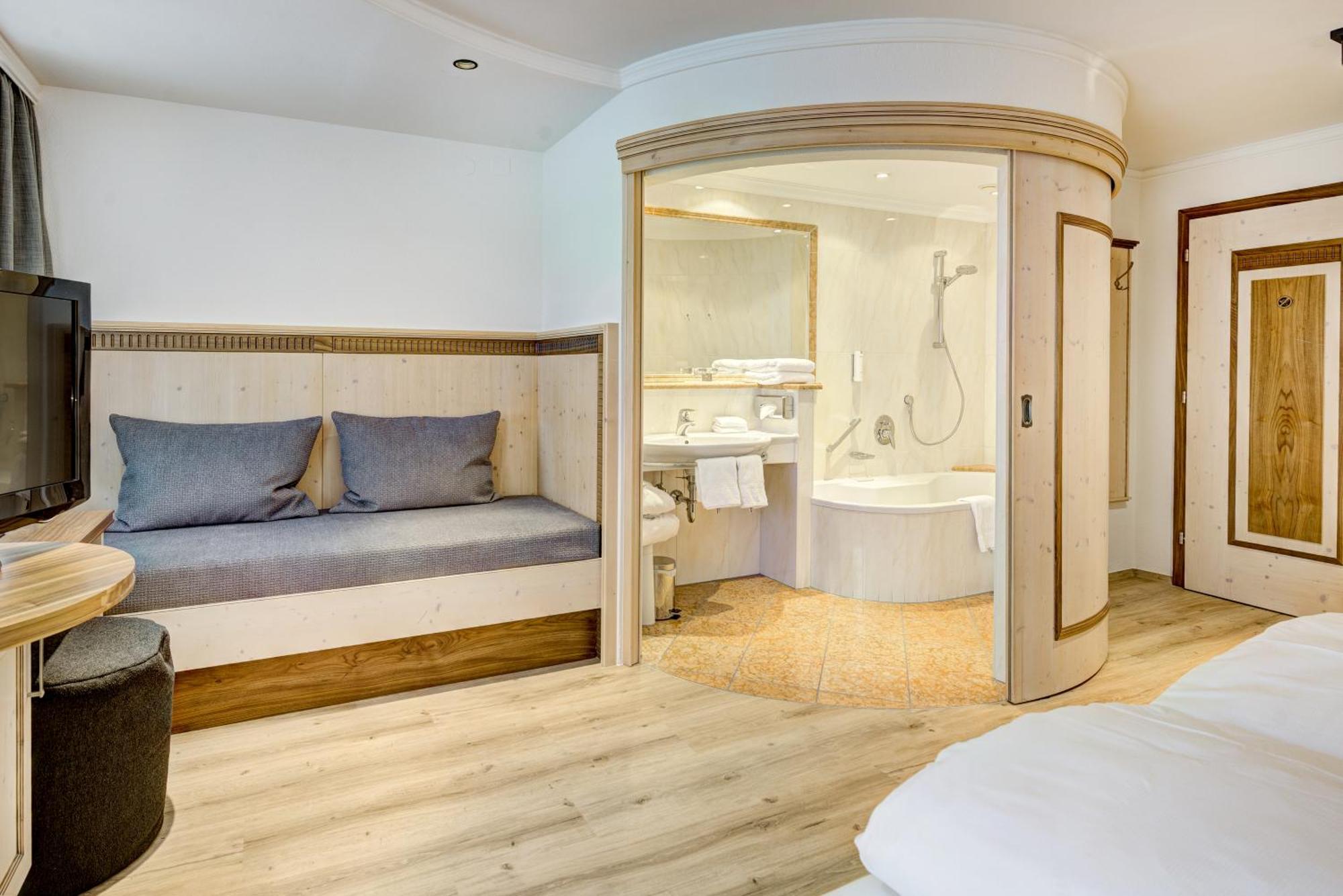 Hotel Brigitte 4*